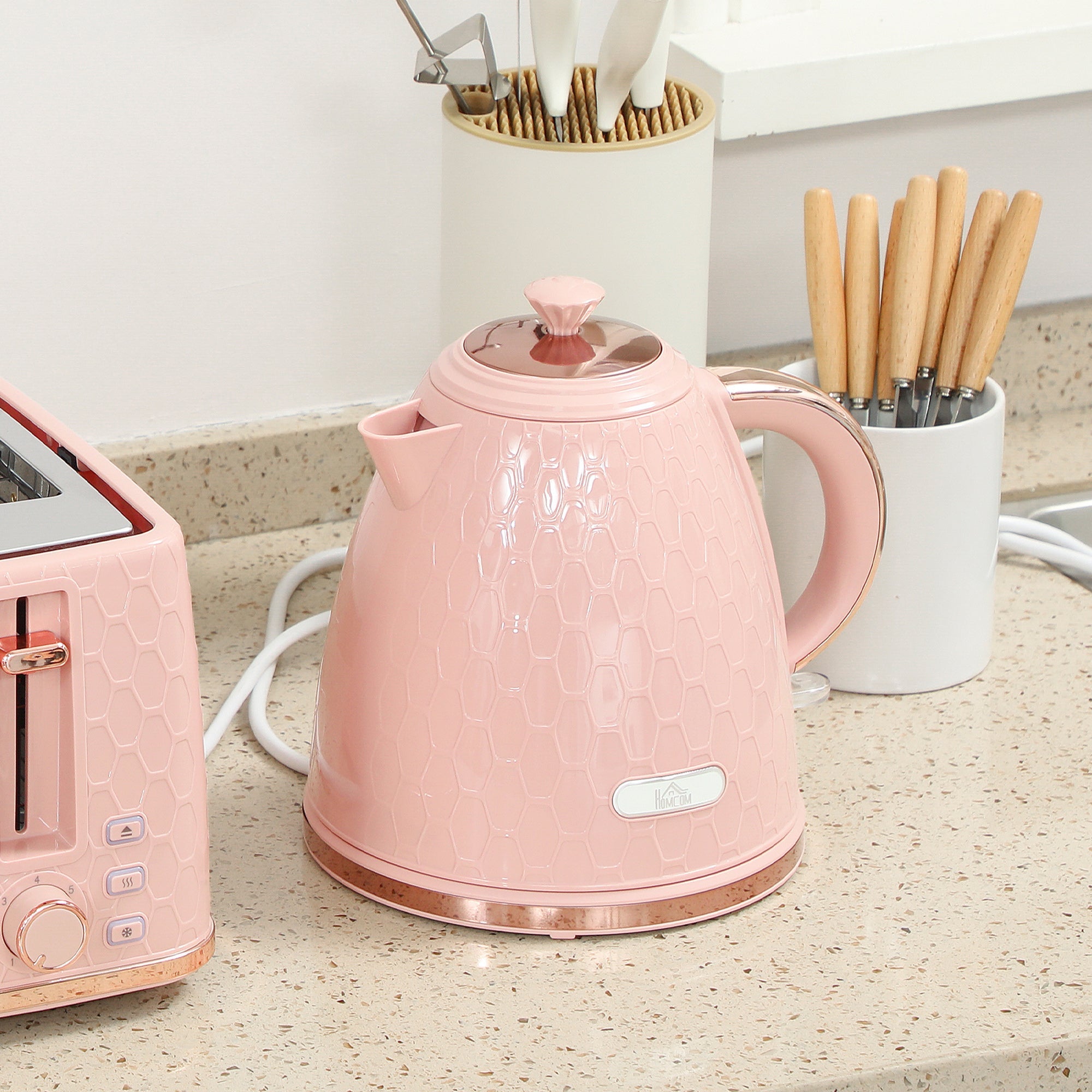 Elegant HOMCOM Kettle and Toaster Set, 1.7L 3000W Fast Boil Jug Kettle, 4 Slice Toaster with 7 Level Browning Controls, Light Pink Elegant HOMCOM Kettle and Toaster Set, 1.7L 3000W Fast Boil Jug Kettle, 4 Slice Toaster with 7 Level Browning Controls, Light Pink