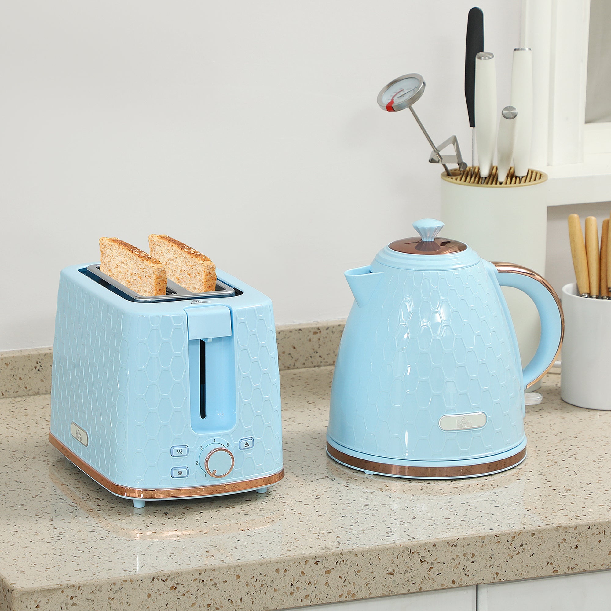 Elegant HOMCOM 1.7L 3000W Fast Boil Kettle & 2 Slice Toaster Set, Kettle and Toaster Set with Auto Shut Off, Browning Controls, Light Blue Elegant HOMCOM 1.7L 3000W Fast Boil Kettle & 2 Slice Toaster Set, Kettle and Toaster Set with Auto Shut Off, Browning Controls, Light Blue