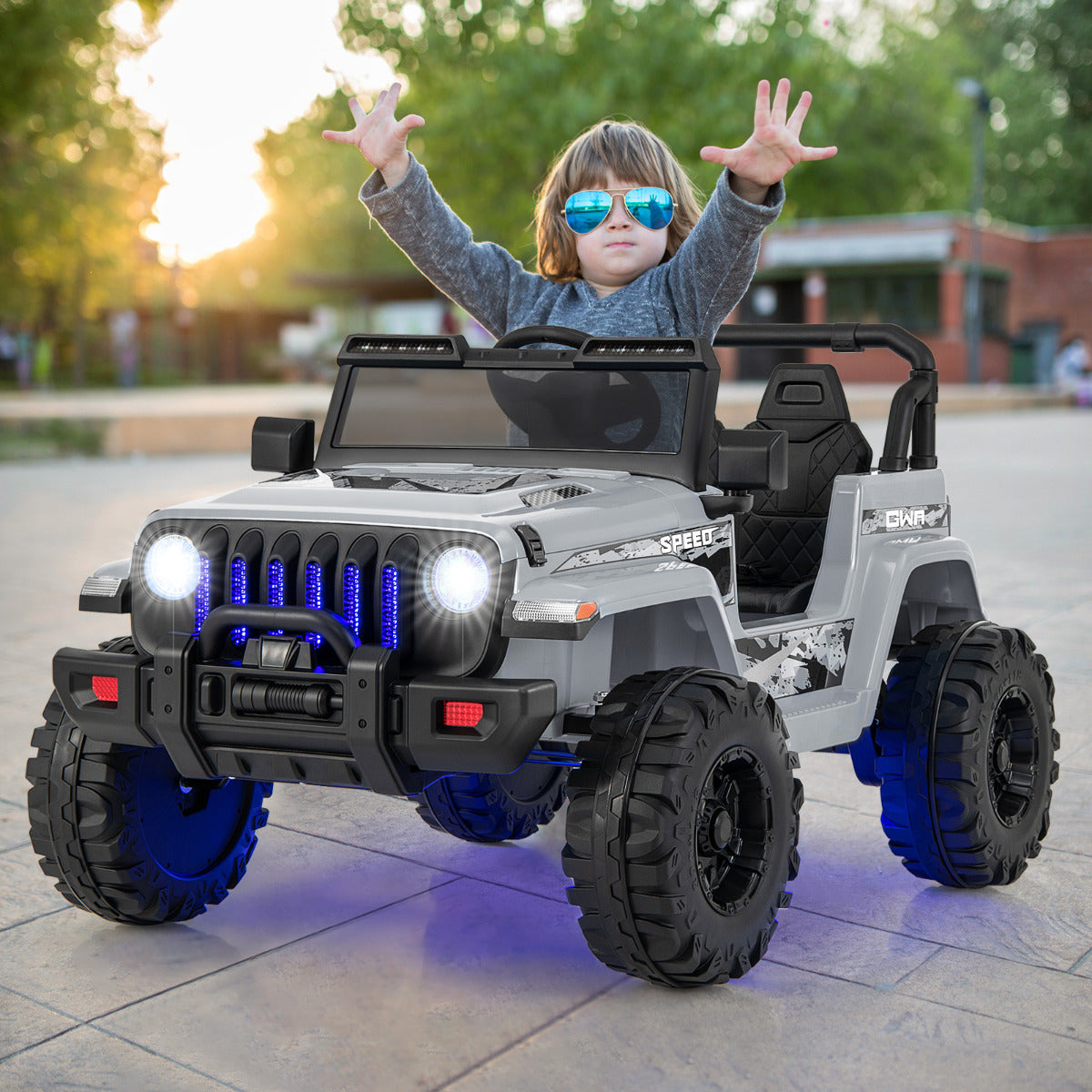 12V Kids Ride on Truck with 2.4G Parental Remote Control and Music-